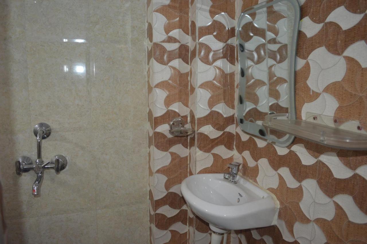 Azure Family Paying Guest House Varanasi Exterior foto